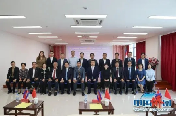 柬华理工大学孔子学院在柬埔寨揭牌并招生