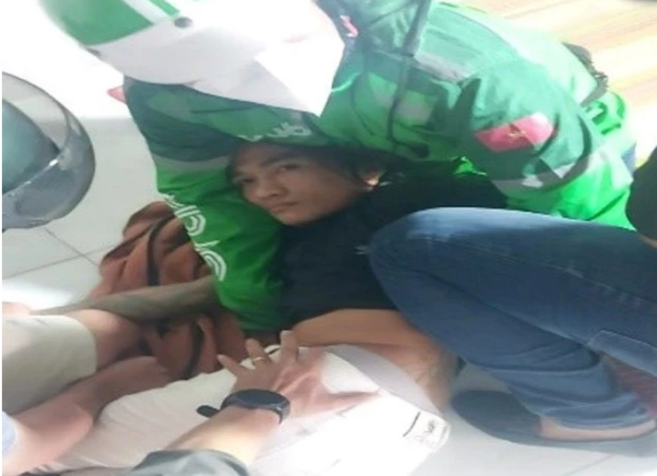 越南恶魔男!强迫女服务员裸体站在水里然后电击,并邀别人围观!