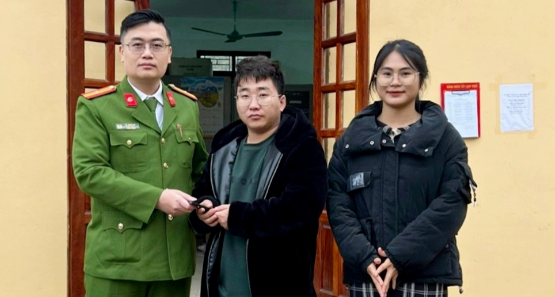 越南警方超暖心！中国公民在越丢失财物，警方历经5个多小时将物品找回