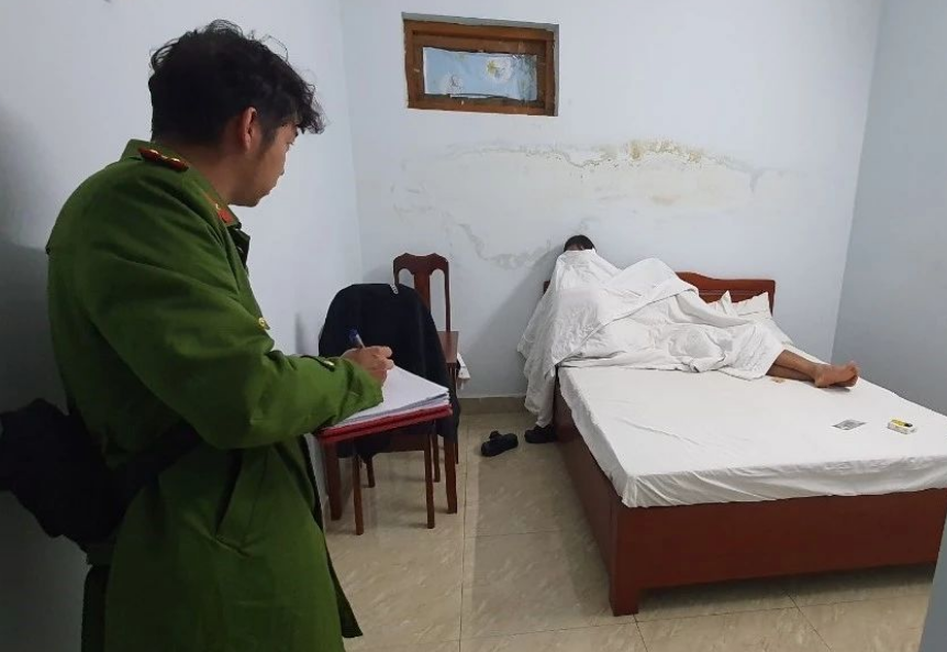 越南3名女子卖淫被当场抓获，且一名女子竟能通过卖淫赚双份钱