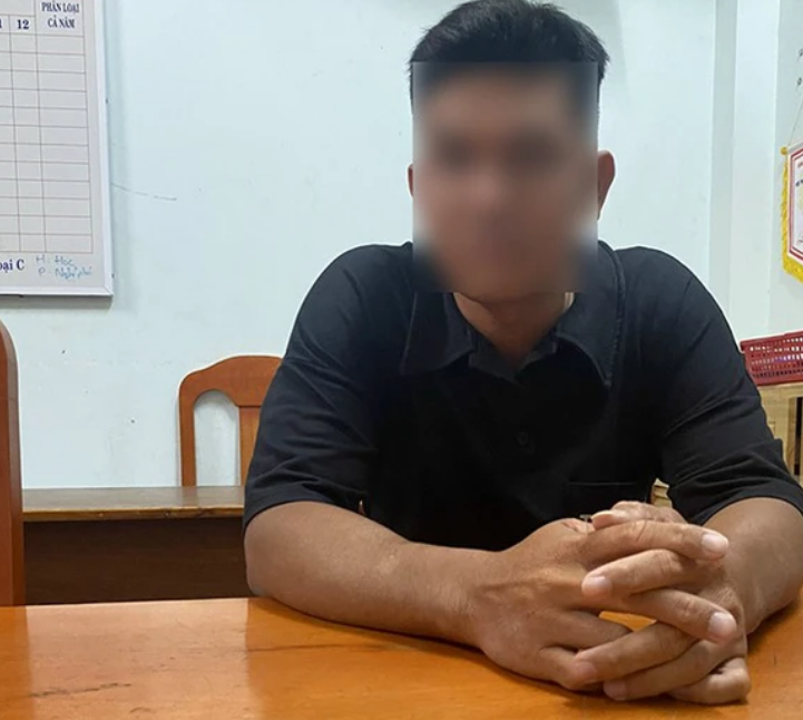 越南一男子侵犯10岁女孩,变态行为令人作呕!!