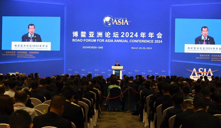 柬埔寨国王最高顾问委员会主席洪森称赞中国是全球领导者，支持世界各国的发展