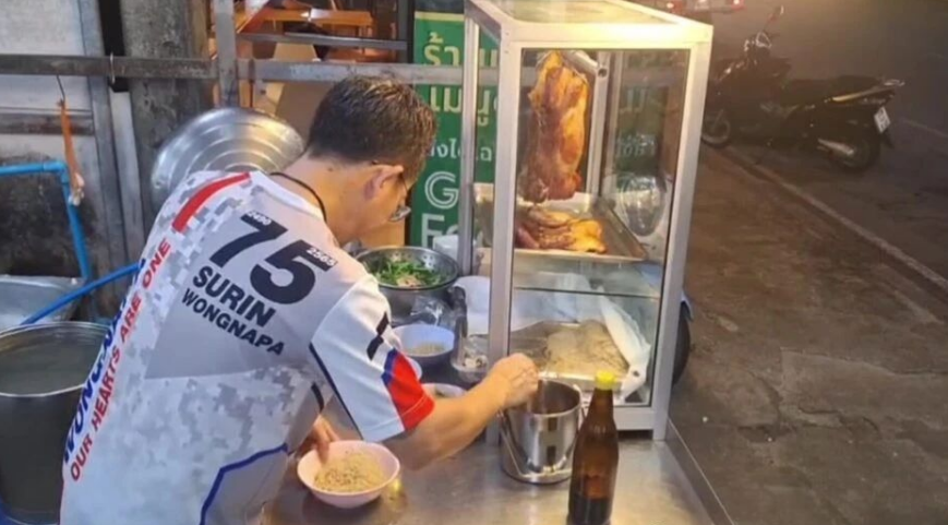 中国人吃面竟然花30多万!店主举动,引众人赞不绝口!