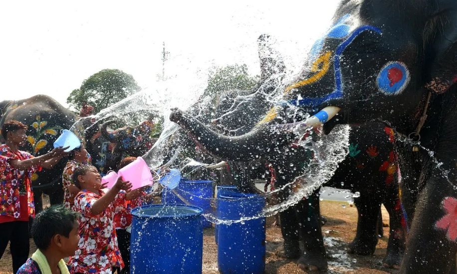 为了宣传宋干节的庆祝活动，泰国政府投入1亿3000万泰铢预算！