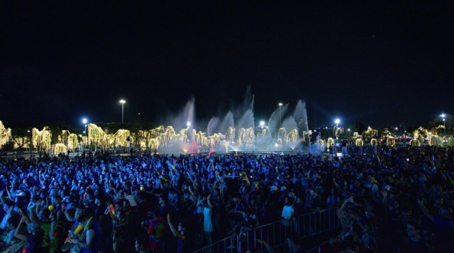 泰国泼水节圆满成功!皇家田广场4天共吸引了近50万游客!