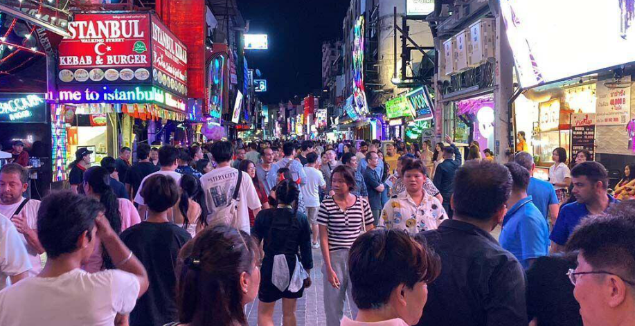 6000名美军抵达泰国芭提雅！预计能带来上亿泰铢的流通！