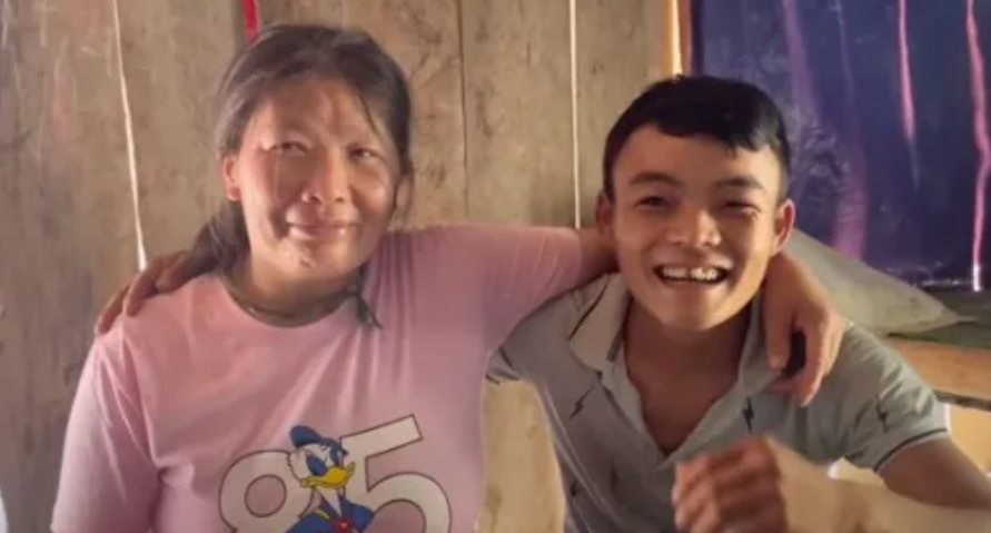 越南一对夫妻引起热议,年龄相差27岁,两人结婚遭全村反对!