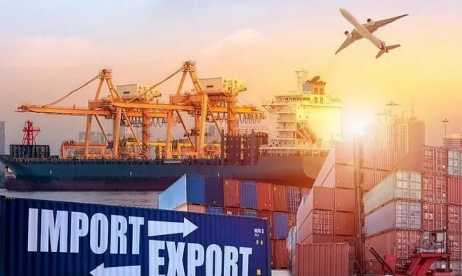 越南进出口预算收入在4个月内达到近125万亿元！