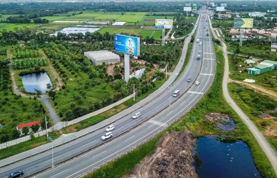 越南投资近9.3万亿越南盾在九龙江三角洲重建三条高速公路