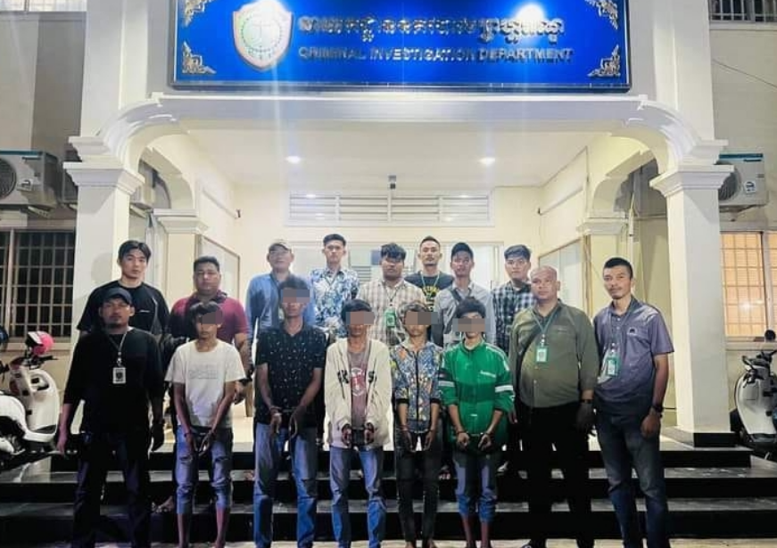 金边5名歹徒联手强奸了一名12岁女童,现已被警方拘留!