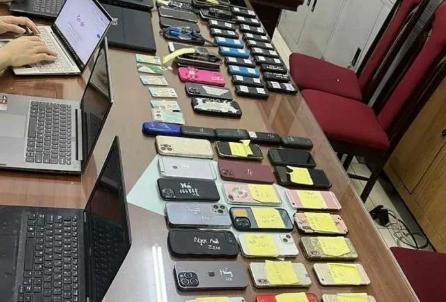 越南河内警方捣毁了一个卖淫团伙,并逮捕了一名管理300名妓女网络的男子。