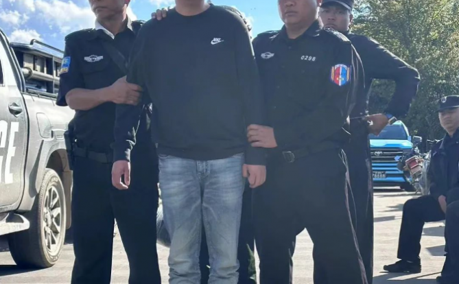 缅甸佤邦司法委再次向中方移交一批犯罪在逃人员，包括2名果敢卧虎山庄电诈重犯