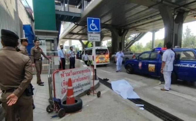 一名来自中国台湾省的46岁男子在泰国不幸坠亡!!!