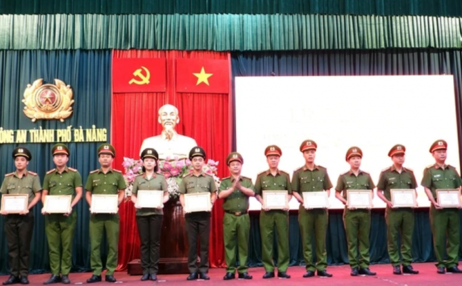 非法获利超过2.5万亿越南盾的中国高利贷团伙被捣毁,越南警方获得奖励