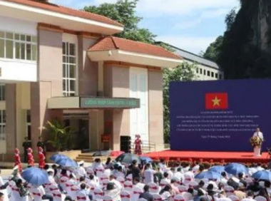 中越友谊国际口岸新增通道启运，有利于促进两国旅游、贸易发展！