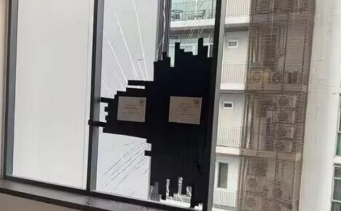 泰国酒店一中国男子纵火焚烧财物！造成近17万损失！