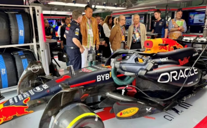 泰国为进一步促进旅游业的发展，希望将一级方程式赛车活动带到泰国！